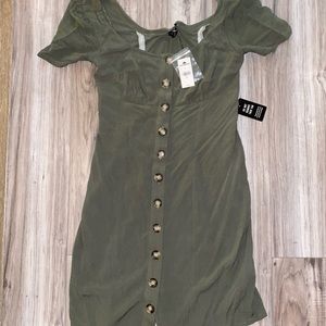 Express Button Front Scoop Neck Mini Dress
Olive green